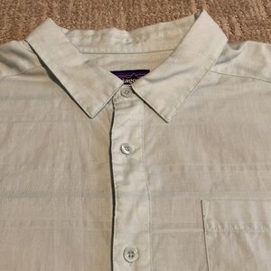 Patagonia sea green buttondown sz large
